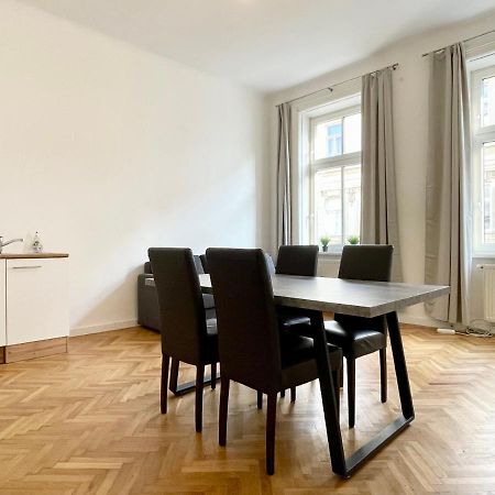 Premium Residence At Famous Vienna Kutschkermarkt Buitenkant foto