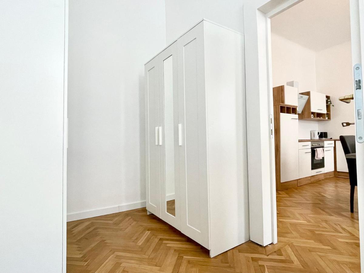 Premium Residence At Famous Vienna Kutschkermarkt Buitenkant foto