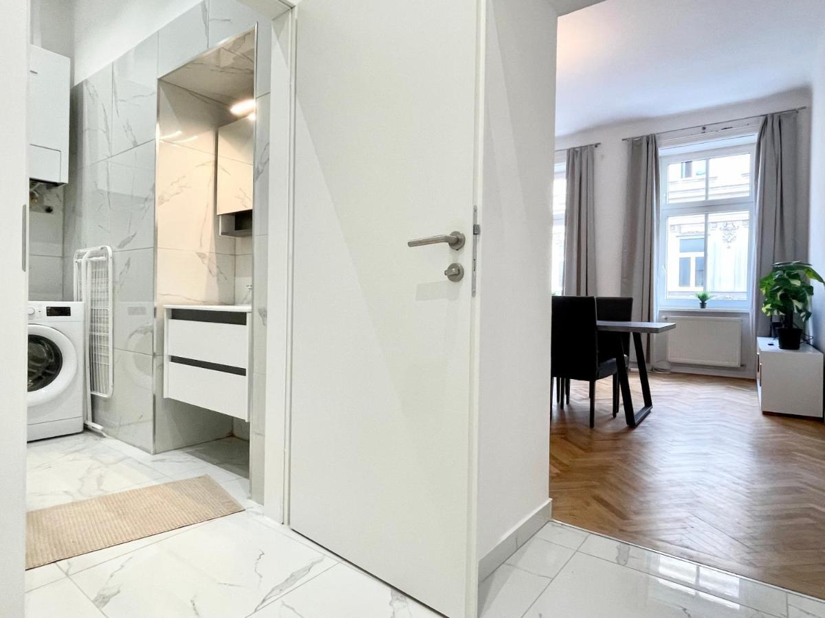 Premium Residence At Famous Vienna Kutschkermarkt Buitenkant foto
